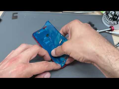 Replacing the Display on an iPhone 11